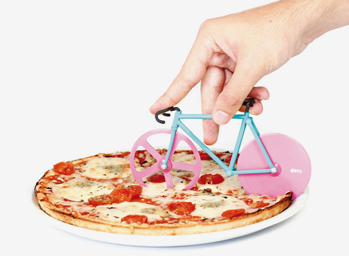 fixie-pizza-cutter-slices-with-bike-wheels-3