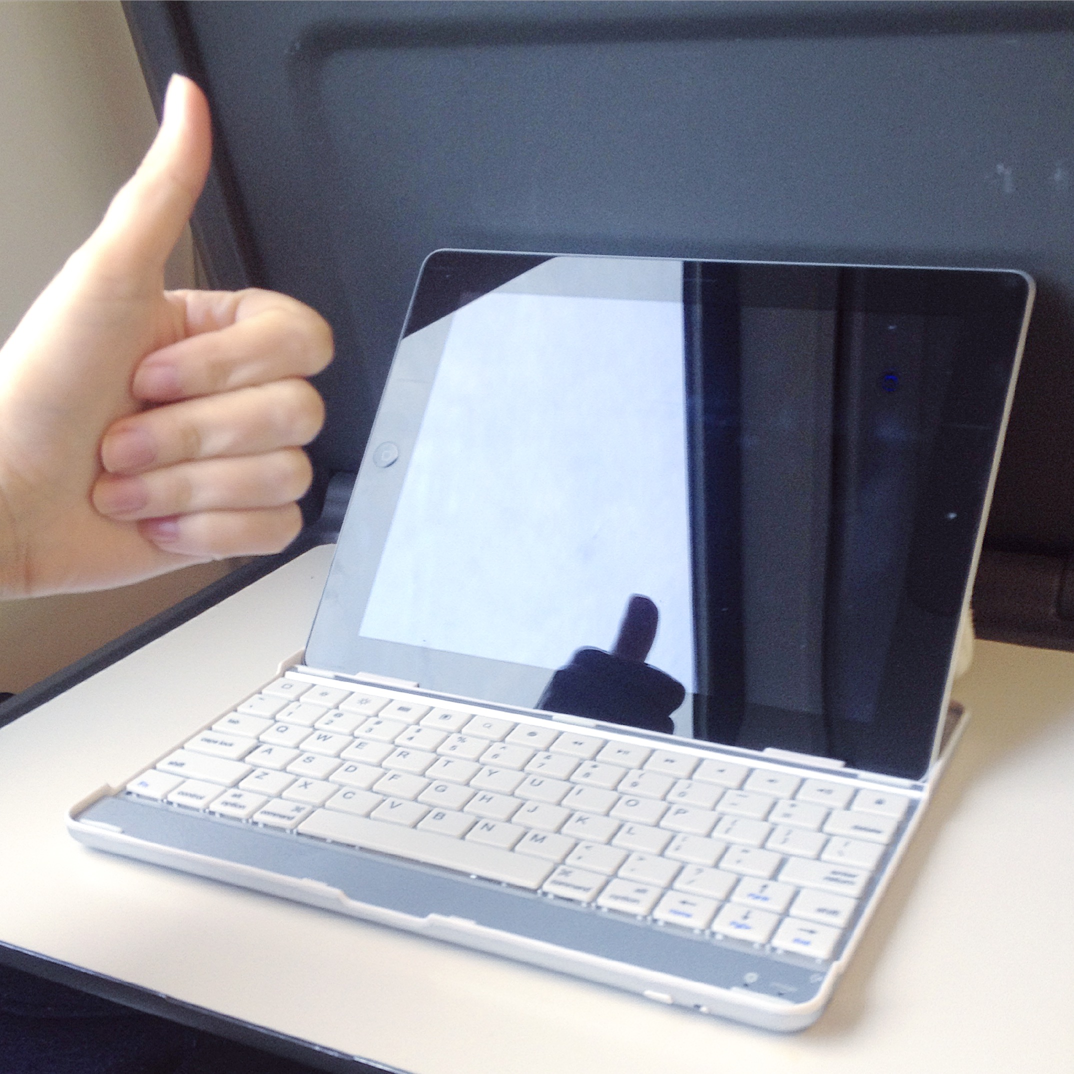 Review: los tablet toetsenbord + winactie!